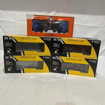 Lionel P & LE Offset Die Cast Hopper & Four K-Line 2 Bay Outside Braced Hopper (T2-MG)