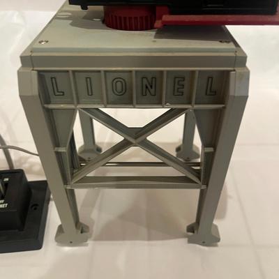 Lionel Triple Action Magnet Crane & Lionel Gantry Crane (T2-MG)