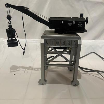 Lionel Triple Action Magnet Crane & Lionel Gantry Crane (T2-MG)