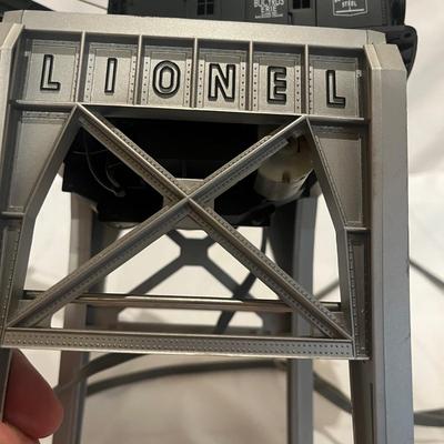 Lionel Triple Action Magnet Crane & Lionel Gantry Crane (T2-MG)