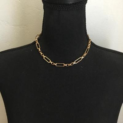 Super cute nice gold tone chain necklace