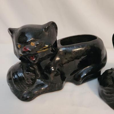 Two McCoy USA #348A Kitten Planters (LR-EL)