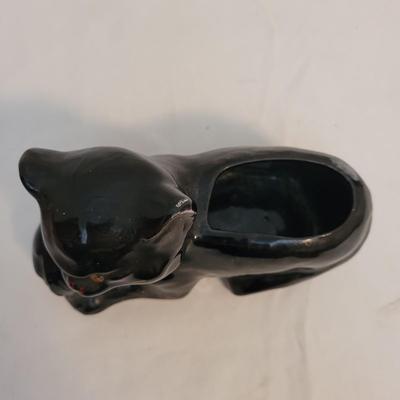 Two McCoy USA #348A Kitten Planters (LR-EL)