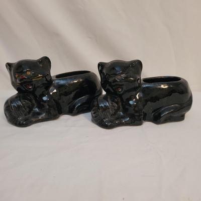 Two McCoy USA #348A Kitten Planters (LR-EL)