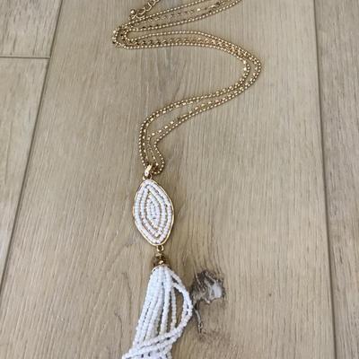 Style & Co very nice gold tone tassel white glass bead necklace. Very nice very pretty.
