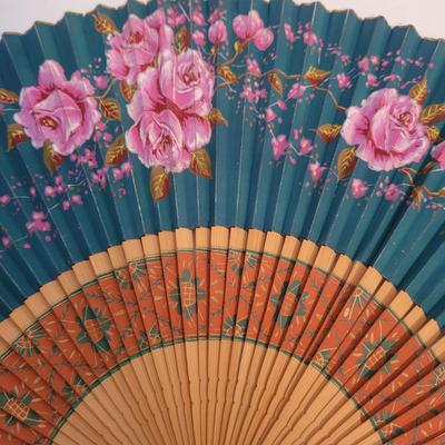 Japanese Mixed Media Paintings, Wicker Vase & Floral Fans (LR-EL)