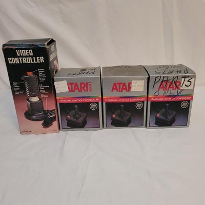Atari 2600, Atari 400, Games, and Accessories (B1-EL)