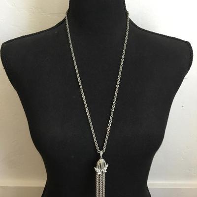 Beautiful vintage, Monet, silver toned, tulip, tassel necklace