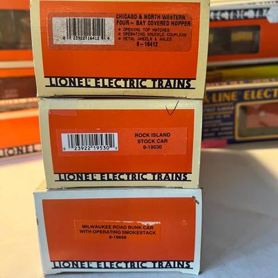 Milwaukee Road, Chicago & North Western O Scale Hoppers, Cabooses & More (LR-RG)