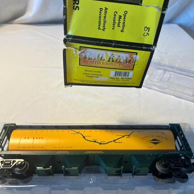 Milwaukee Road, Chicago & North Western O Scale Hoppers, Cabooses & More (LR-RG)