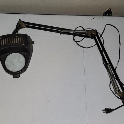 Sale Photo Thumbnail #225: Vintage Swiveling Desk Magnifying Glass Lamp W/ Light. Working and has desk clamp as well.