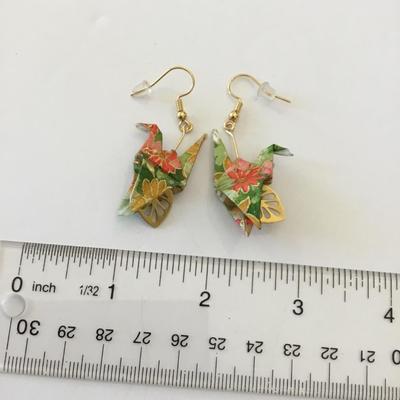 Beautiful, handmade crane dancing Crane dingle earrings