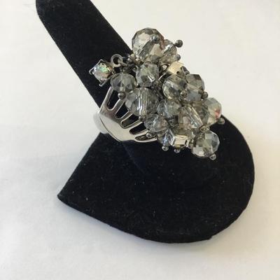 Beautiful very nice silver tone, crystal statement ring expandable adjustable
