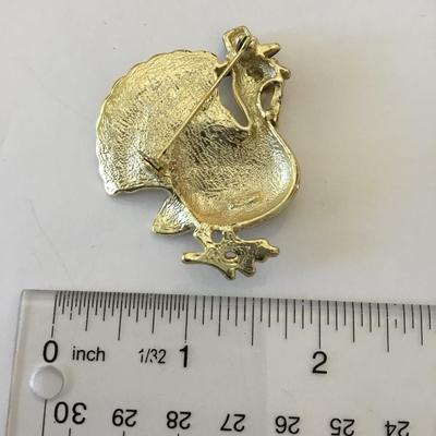 Cute vintage, Tom, the turkey, gold, toned brooch