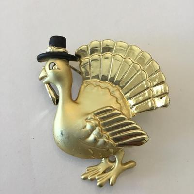 Cute vintage, Tom, the turkey, gold, toned brooch