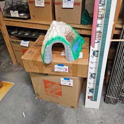Assortment of Scenery & Supplies (W-JS)