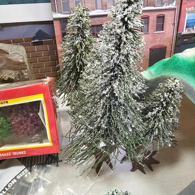 Assortment of Scenery & Supplies (W-JS)