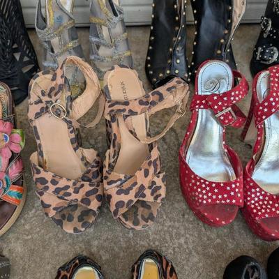 Ladies' shoes size 6