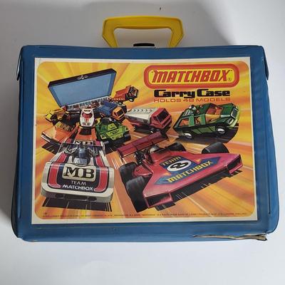 LOT 58L: Vintage Toy Cars with Matchbox Carrying Case and More