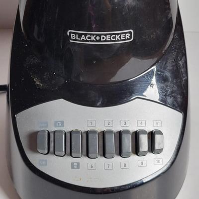 LOT 78L: Four Kitchen Items Including Black & Decker Blender, Cuisinart Food Processor and Pair of Rotary Graters