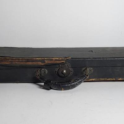 LOT 79X: Vintage Metal Clarinet with Mouth Piece and Carrying Case