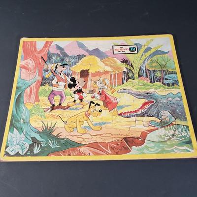 LOT 81X: Vintage Disney Collection; Mickey Mouse Club, Walt Disney World & More