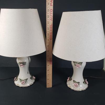 LOT 84X: Vintage Cherry Blossom Bed Tray, Pair of Floral Ceramic Table Lamps & Rolls of Vintage Floral Wallpaper