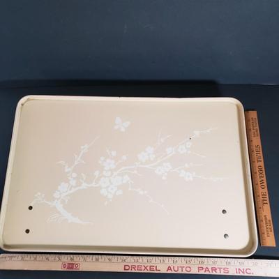 LOT 84X: Vintage Cherry Blossom Bed Tray, Pair of Floral Ceramic Table Lamps & Rolls of Vintage Floral Wallpaper