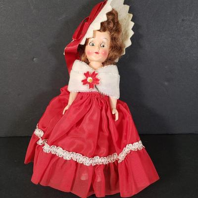LOT 85X: Vintage HG TOYS Puzzles in a Can and Assorted Dolls