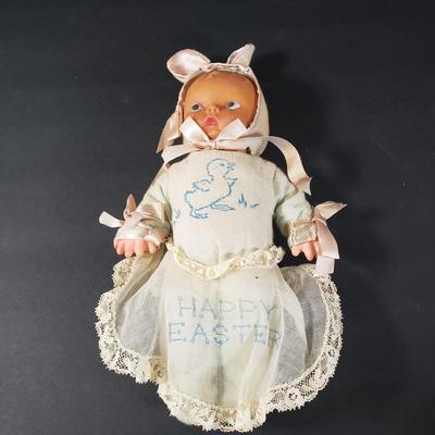 LOT 85X: Vintage HG TOYS Puzzles in a Can and Assorted Dolls