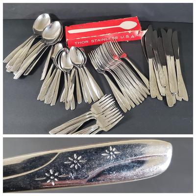 LOT 86: Thor Starlet Starburst Pattern Flatware Stainless Steel