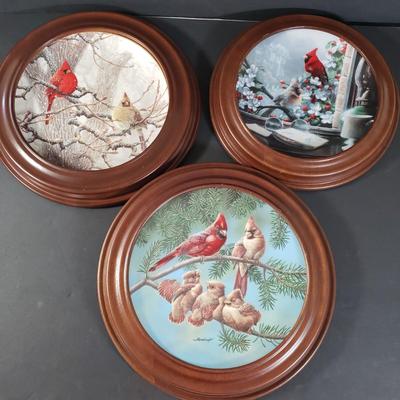 LOT 88X: Collection of Cardinal Themed Collector's Plates Ready to Hang