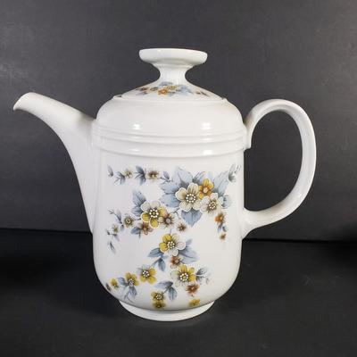 LOT 93D: Mitterteich Bavaria Germany Tea Set