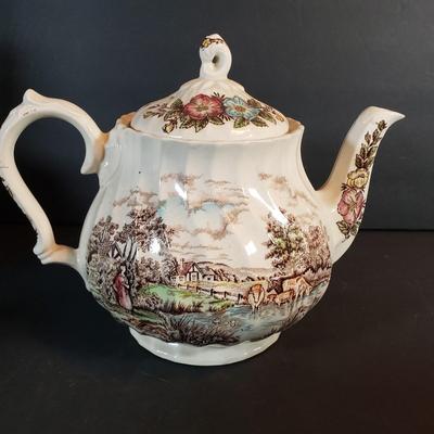 LOT 97D: Decorative Ceramics Assortment; Sadler England, Homer Laughlin & Others