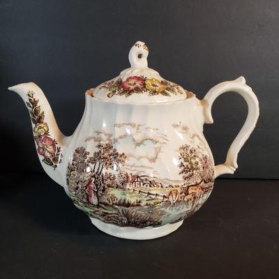 LOT 97D: Decorative Ceramics Assortment; Sadler England, Homer Laughlin & Others