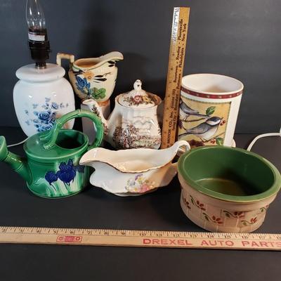 LOT 97D: Decorative Ceramics Assortment; Sadler England, Homer Laughlin & Others