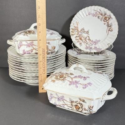 LOT 103D: Antique / Vintage Bavarian Porcelain Marx & Gutherz China Dishes