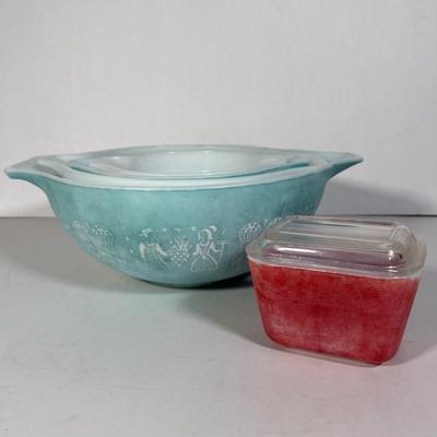 LOT 106D: 1960s MCM Inland Glass Around the Clock Atomic Snowflake Casserole Dish w/ Collection of Pyrex & More: Gold Pinecone...