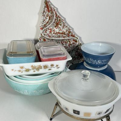 LOT 106D: 1960s MCM Inland Glass Around the Clock Atomic Snowflake Casserole Dish w/ Collection of Pyrex & More: Gold Pinecone...