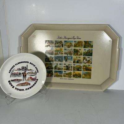 LOT 116D: Collection of Souvenir Plates, Wooden Plate Frames, Tasco Binoculars in Box & Vintage 1960s "Touring Kit"