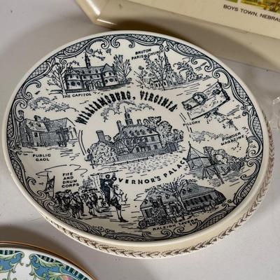 LOT 116D: Collection of Souvenir Plates, Wooden Plate Frames, Tasco Binoculars in Box & Vintage 1960s "Touring Kit"