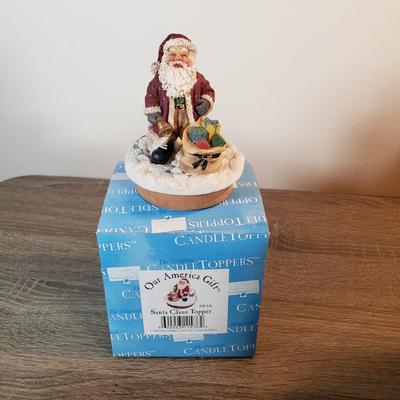LOT 131X: Huge Assortment of Vintage Christmas Decor