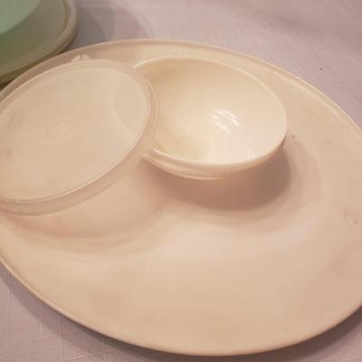 LOT 132K: Huge Vintage Tupperware Lot with Color Flyte & Kys-ite Melamine Bowls