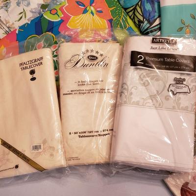 LOT 137L: Huge Lot of Vintage Tablecloths for Every Occasion & Holiday Kitchen Towels