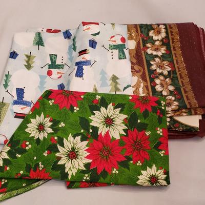 LOT 137L: Huge Lot of Vintage Tablecloths for Every Occasion & Holiday Kitchen Towels