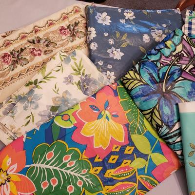LOT 137L: Huge Lot of Vintage Tablecloths for Every Occasion & Holiday Kitchen Towels