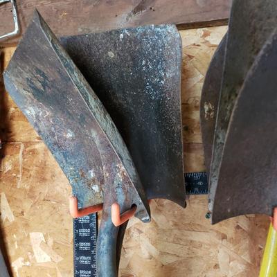 LOT 138S: Assorted Shovels and Garen Tools