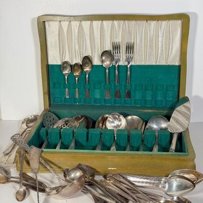 LOT 141D: Tarnish Proof Flatware Box w/ Collection of Silverplated Flatware