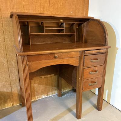LOT 148B: Vintage Desk Perfect for Upcycling!