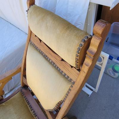 Sale Photo Thumbnail #38: Nailheads with original fabric, complete and in very fine shape, collectors piece of great value.